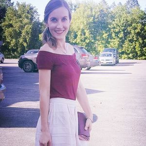 Meet your Posher, Senaida